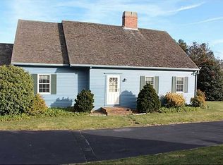 424 Sea Meadow Dr, Portsmouth, RI 02871