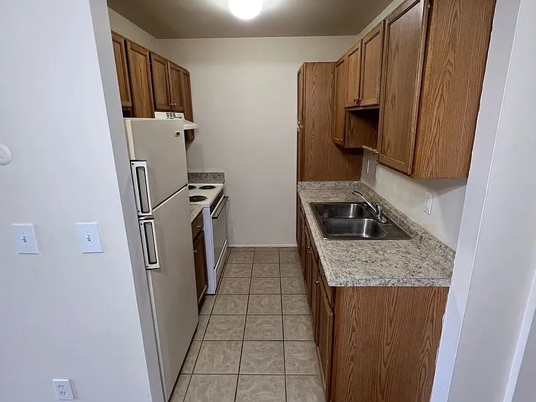 16435 E Twelve Mile Rd — Photo 17