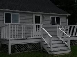 71 Barker Ave, Warren, RI 02885