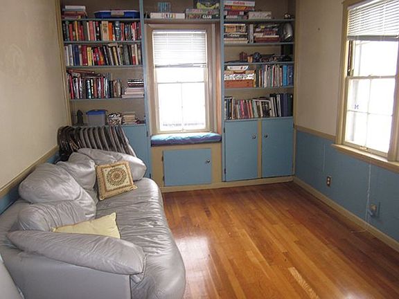 5th image of 22676 Fairmount Blvd