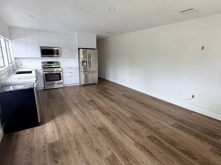 725 W California Ave #725 — Photo 3