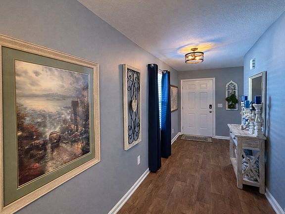 5th image of 2824 Buck Creek Pl