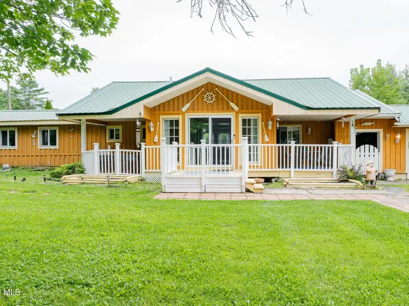 612 Bunker Hill Road, Mayfield, NY 12117