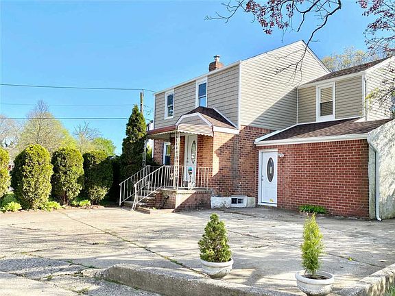 2nd image of 38 Queens Ave #38