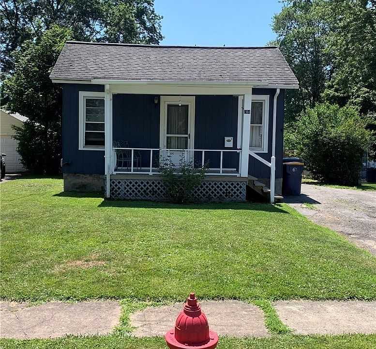 1st image of 284 W Caledonia St