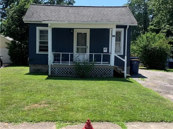 284 W Caledonia St, Lockport, NY 14094