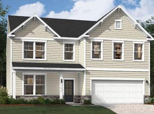 4142 Vista Pine Dr, Charlotte, NC 28215