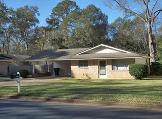 1815 Pearl St, Nacogdoches, TX 75965
