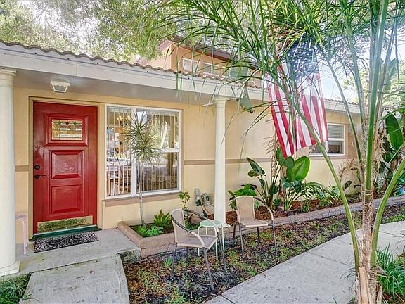 3rd image of 1419 Carlos Ave