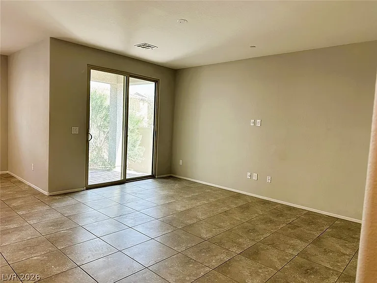 6132 Scarlet Leaf St — Photo 7