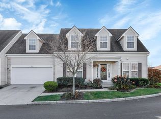 61 Fawn Meadow Ct, Powell, OH 43065