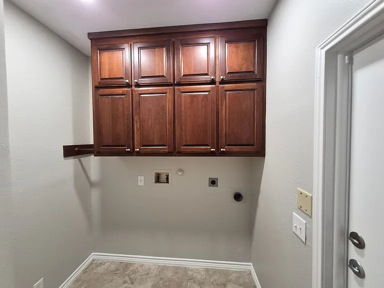 712 Moss Wood — Photo 5