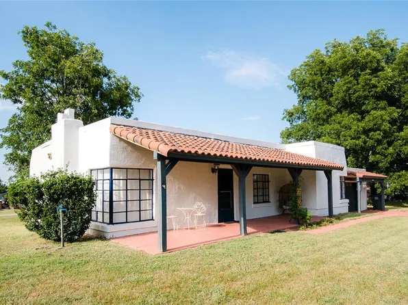 723 W Leslie St, Pauls Valley, OK 73075