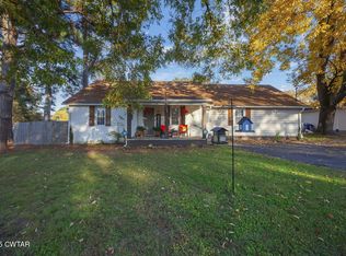 524 Hill Ave, Henderson, TN 38340