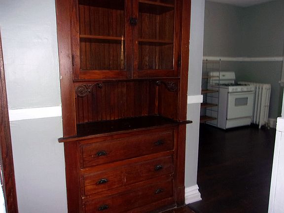 5th image of 1438 W Catalpa Ave