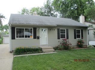 1638 Amy Ave, Glendale Heights, IL
