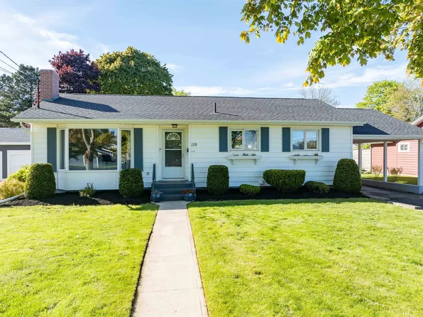 119 Nassau St, Charlottetown, PE C1A 2W8