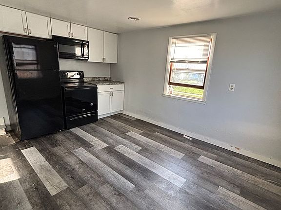 5th image of 1322 5th Ave S APT 2