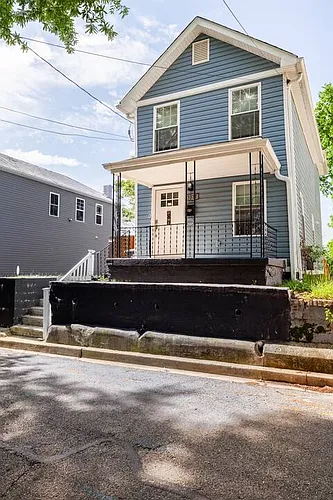 5337 Hayes St NE Photo 1