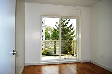 Rented by R New York