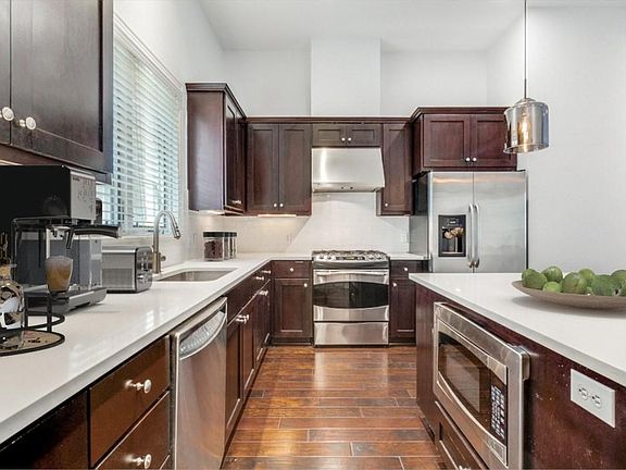5th image of 3210 Carlisle St Unit 37