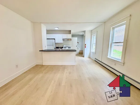 101 Union Street, 101 Union St #1A, Winooski, VT 05404