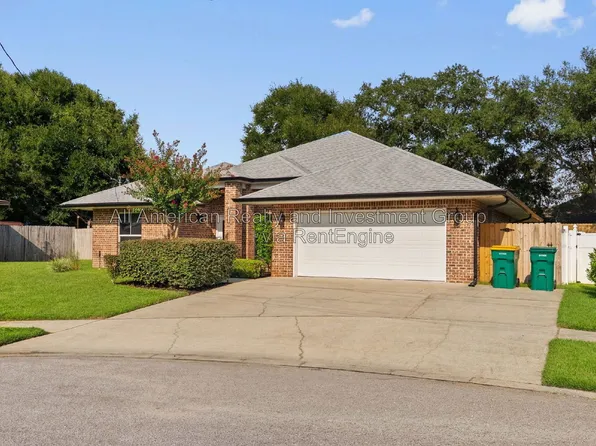 612 Lombard Cir, Fort Walton Beach, FL 32547