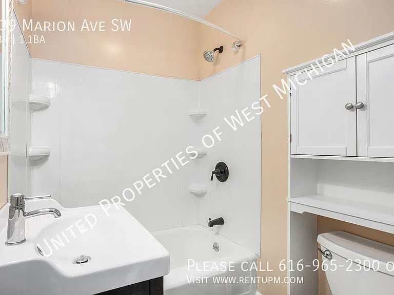 239 Marion Ave SW — Photo 11