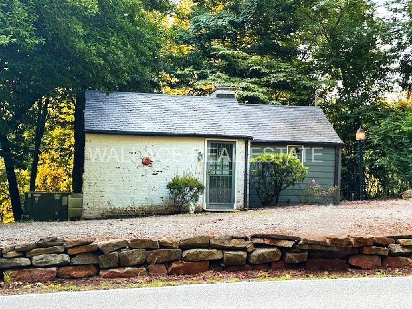 Cozy 1 Bedroom Fully Furnished Cottage In West Knoxville!! — Photo 1
