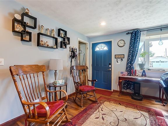 3rd image of 7729 Shalamar Dr