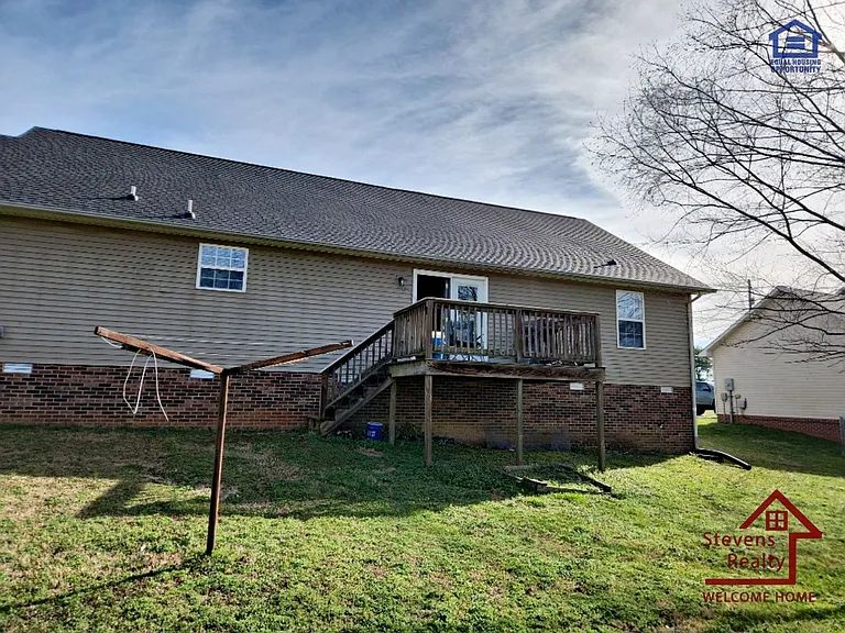 7008 Brittney Cir — Photo 2
