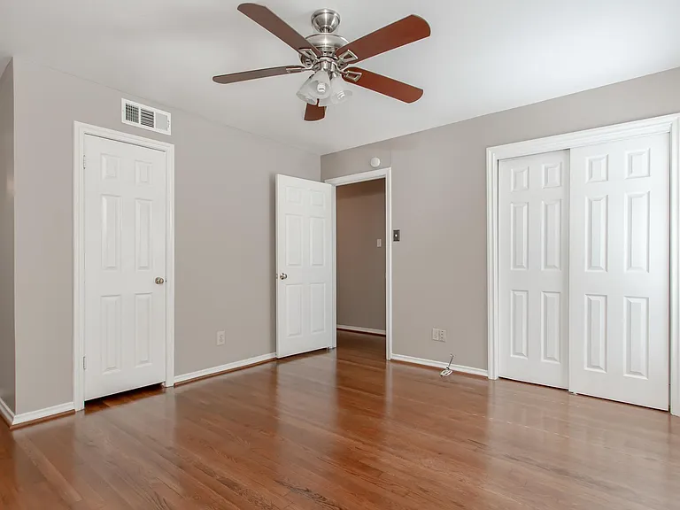 6912 Wake Forrest Dr — Photo 22