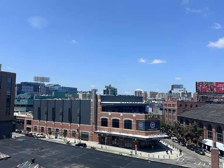 1172 Boylston St #2U — Photo 7