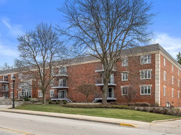 13335 Watertown Plank ROAD #105, Elm Grove, WI 53122