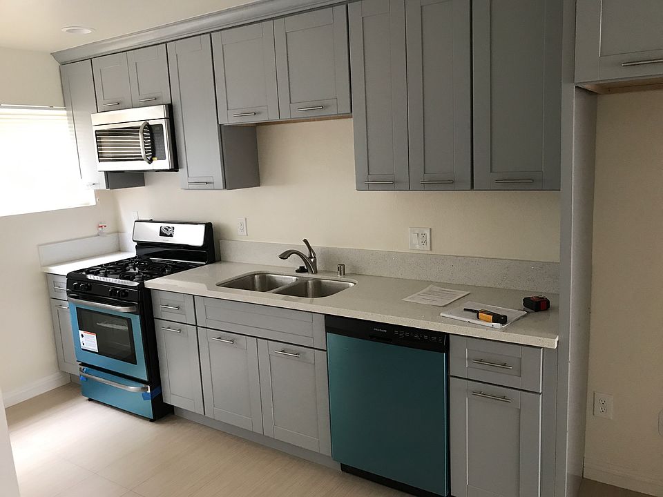 1st image of 201 S Oak Knoll Ave APT 4