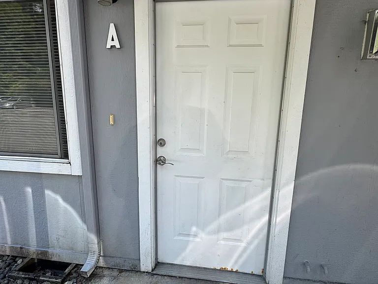 600 Diamond Dr #A — Photo 4