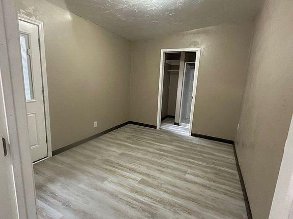 5th image of 332 N 10th St