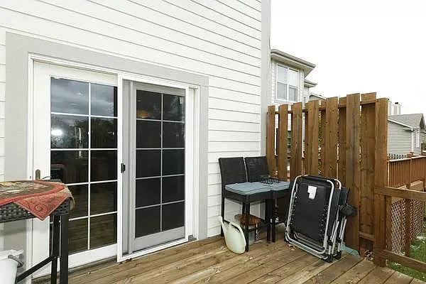 N48W16103 Lone Oak Ln — Photo 18