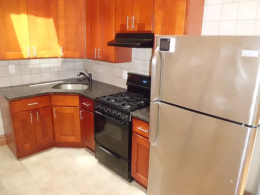 Rented by Maximus Realty Group | media 22