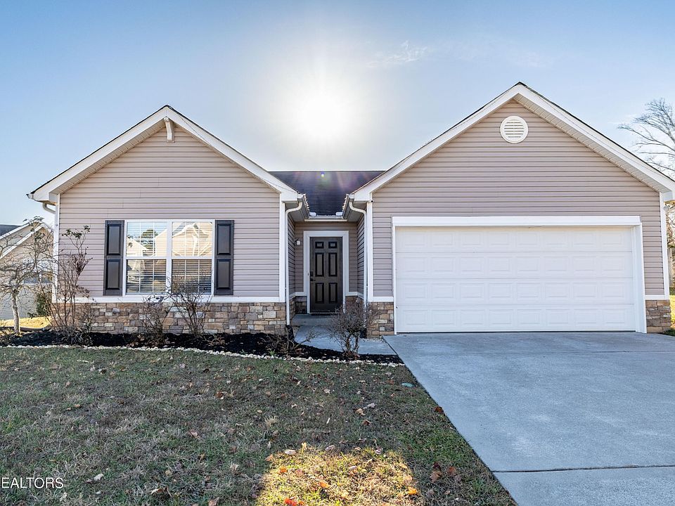 1st image of 6527 Airtree Ln