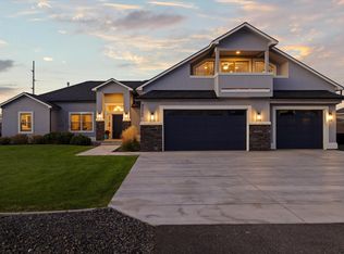 85902 E Sagebrush Rd, Kennewick, WA 99338