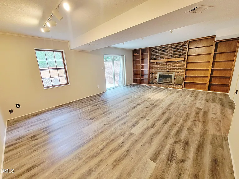 2856 Wycliff Rd — Photo 52