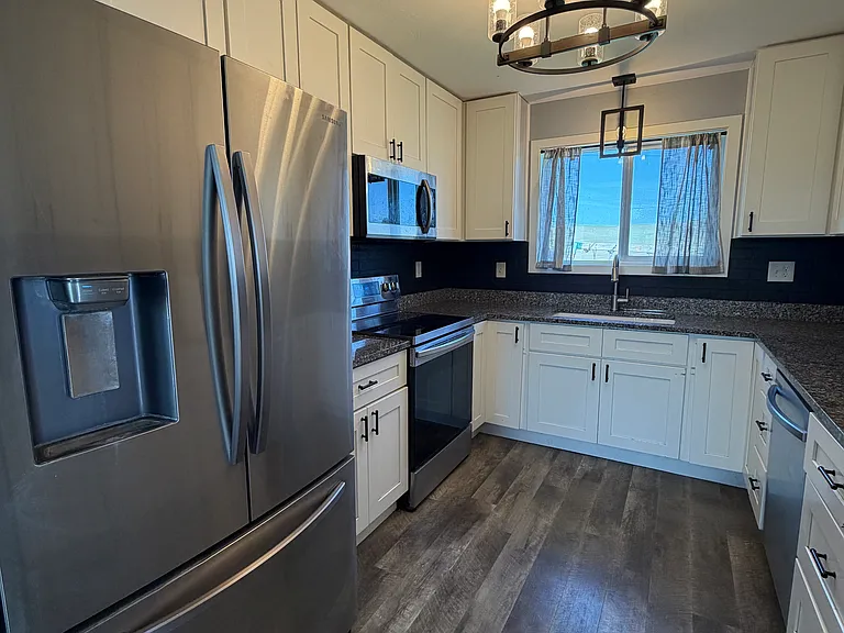 412 E California St — Photo 9