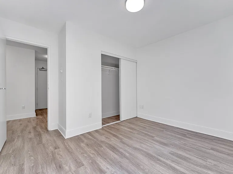4026 Quadra St — Photo 14