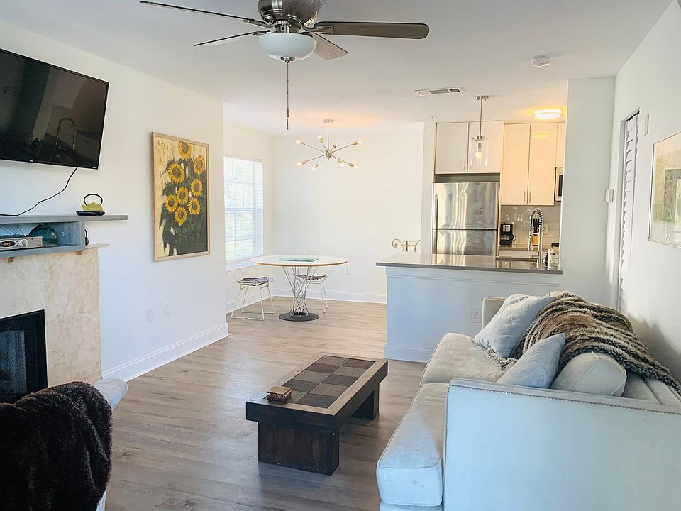 1st image of 850 S Tamiami Trl #5