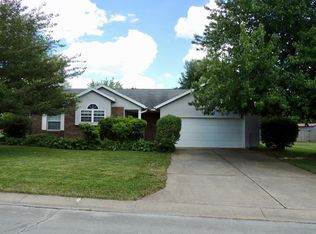 12 Rainbow Ct, Rossville, IN 46065