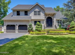 70 Sandpiper Dr, Manalapan, NJ 07726