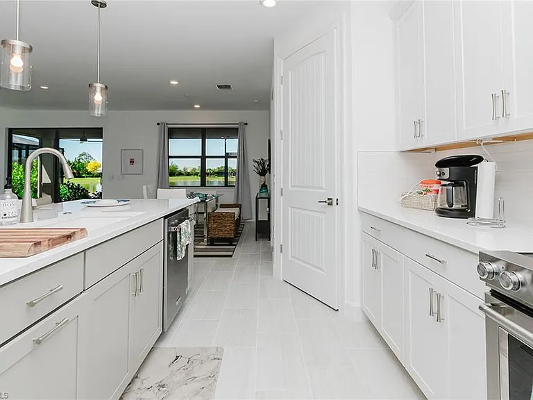 5939 Gala Dr — Photo 9