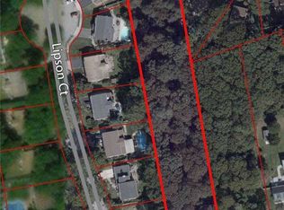 Clay Pitts Rd, East northport, NY 11731