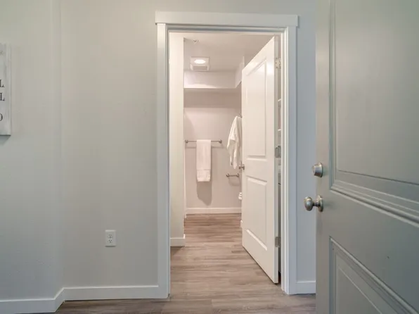 Riverbend Apartments